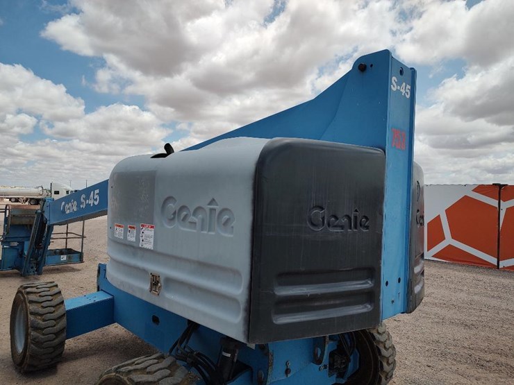 2005-genie-s45-image-16