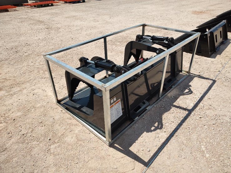 wolverine-gb-11-72w-72"-skid-steer-grapple-bucket-image-4