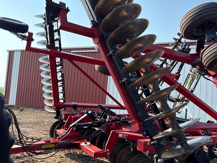 2012-case-ih-370-image-6