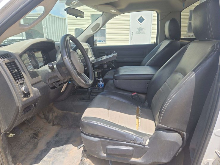 2011-ram-4500-slt-image-27