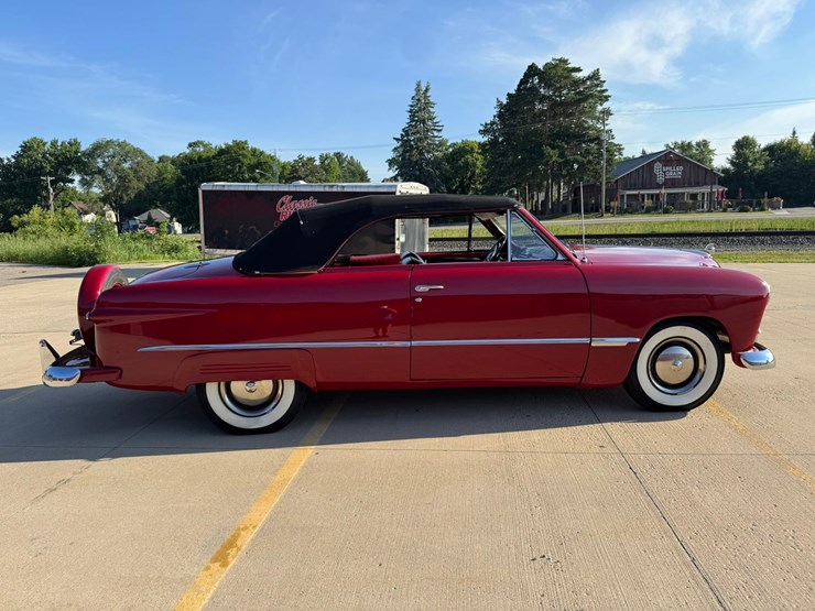 #1879-•-1949-ford-custom-convertible-image-7