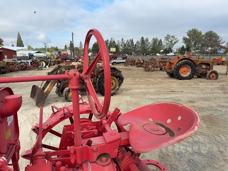 farmall-f-20-image-34