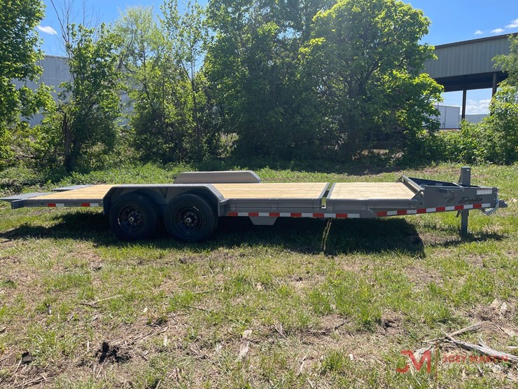 new-2026-delta-tilt-deck-trailer-image-2