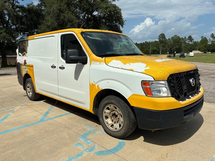 2019-nissan-nv2500-image-3