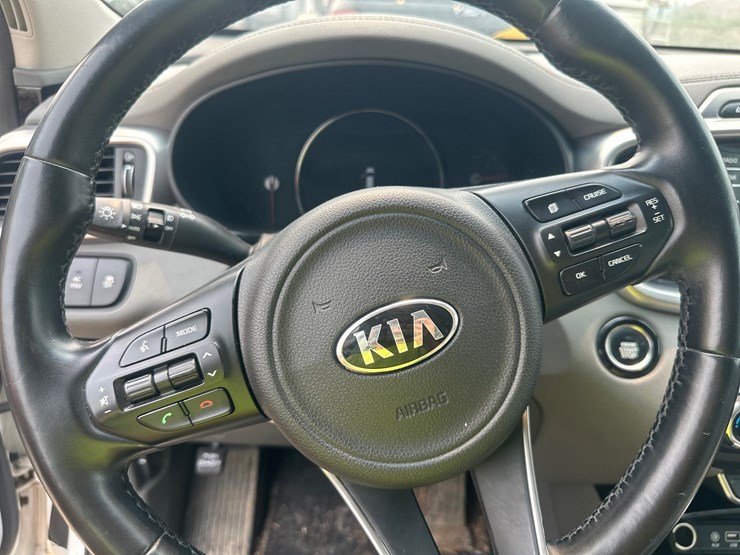 2016-kia-sorento-sx-image-27