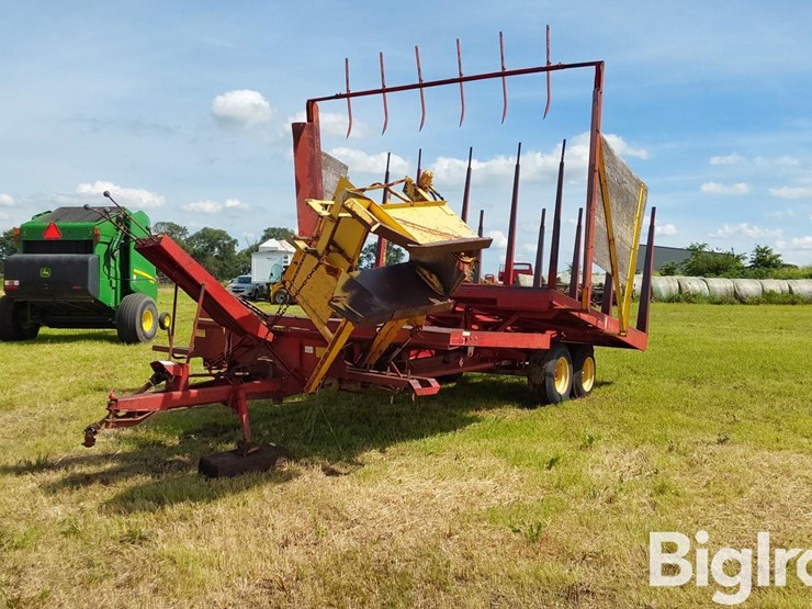 new-holland-1033-image-1