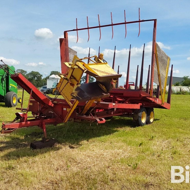 NEW HOLLAND 1033