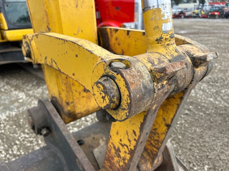 komatsu-pc130-11-image-17