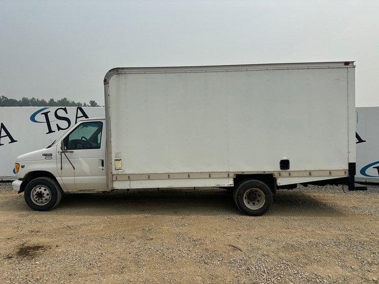 2002-ford-e450-image-2
