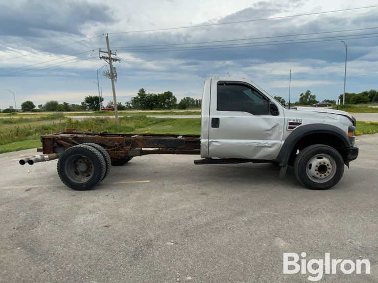 2009-ford-f550-xl-image-4
