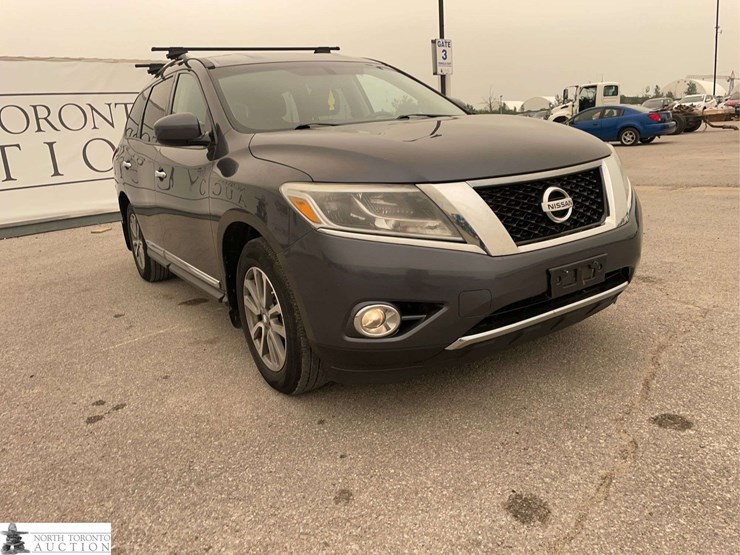 2014-nissan-pathfinder-image-3
