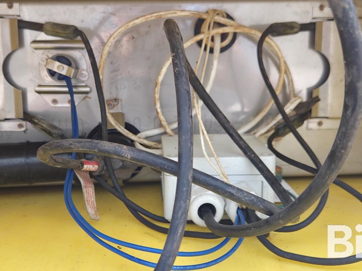 ritchie-heated-livestock-waterer-image-12