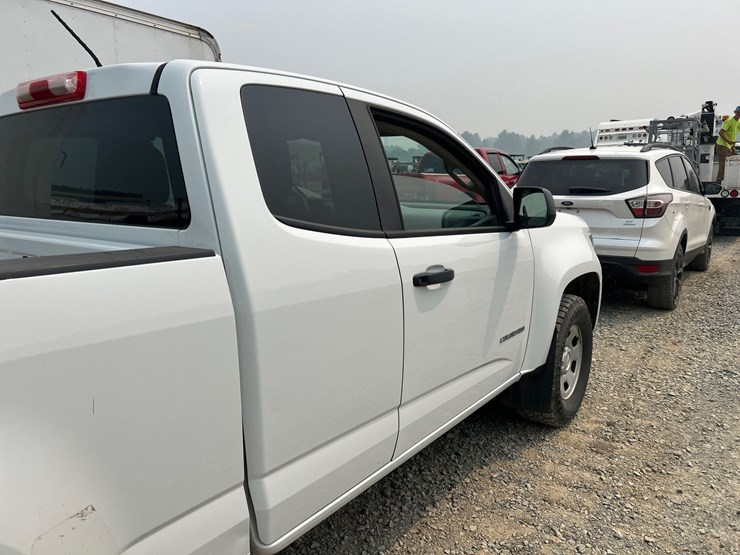 2019-chevrolet-colorado-image-13