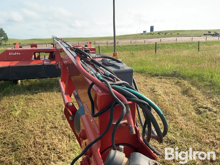 new-holland-h7460-image-13