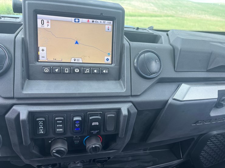2025-polaris-ranger-image-15