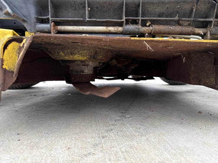2017-john-deere-x350-image-15