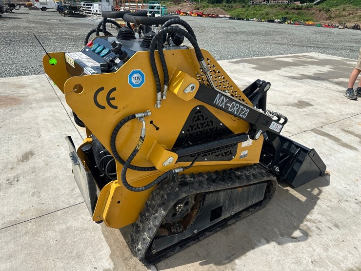 #5160-•-2026-agt-mx-crt23-mini-skid-steer-image-5