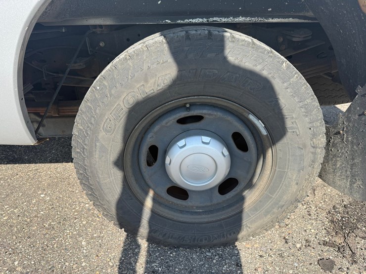 2011-ford-f350-image-52