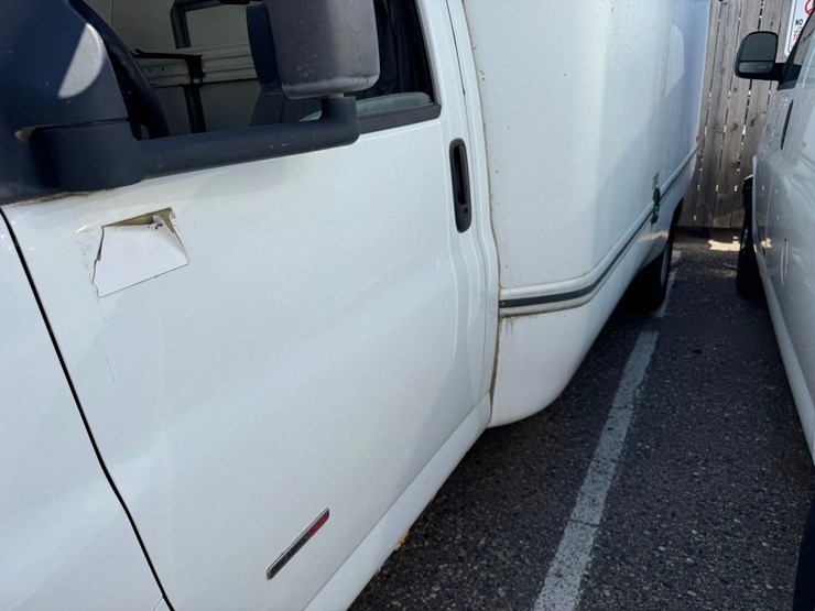 #1895-•-2007-chevy-etv-van-image-7