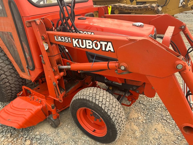 kubota-b2400-image-12