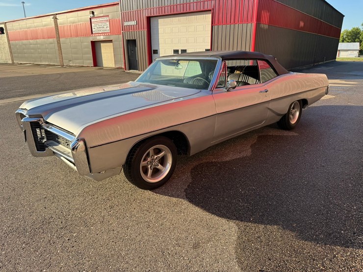 #1884-•-1968-pontiac-bonneville-image-1