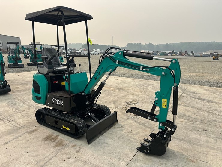 #5183-•-2026-cfg-industrial-kt13r-mini-excavator-image-7