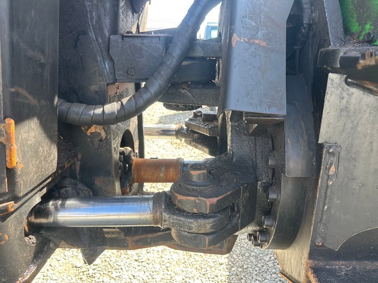 deere-1110e-image-32