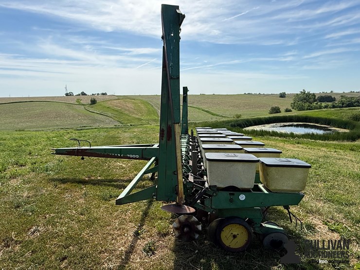 john-deere-7000-image-8