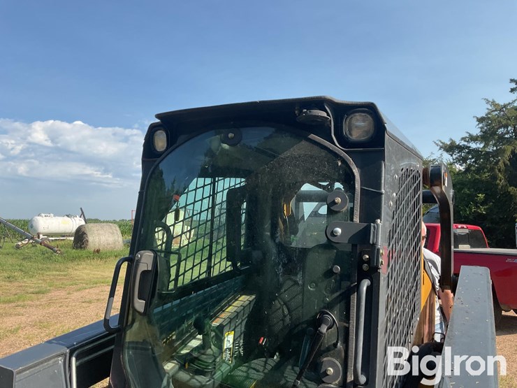 2012-deere-333d-image-9