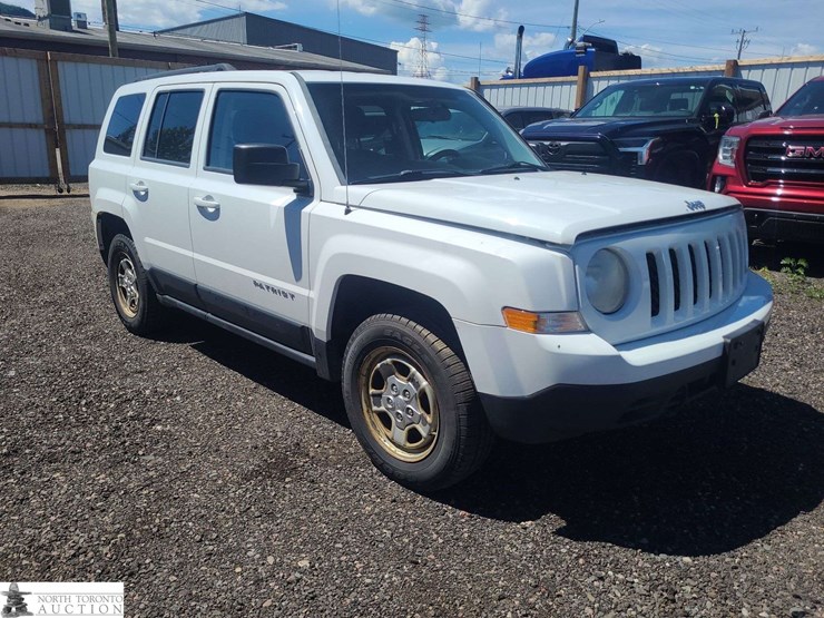 2012-jeep-patriot-image-3