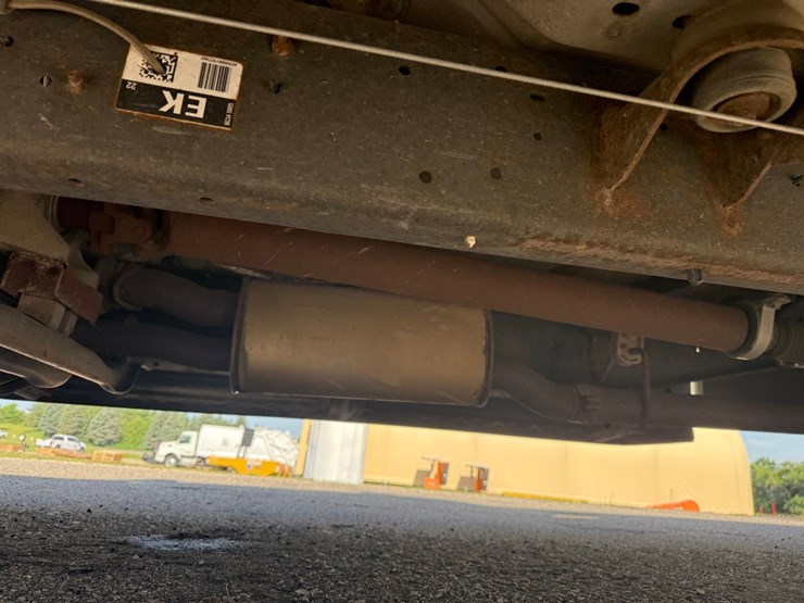 2011-ford-f350-image-26