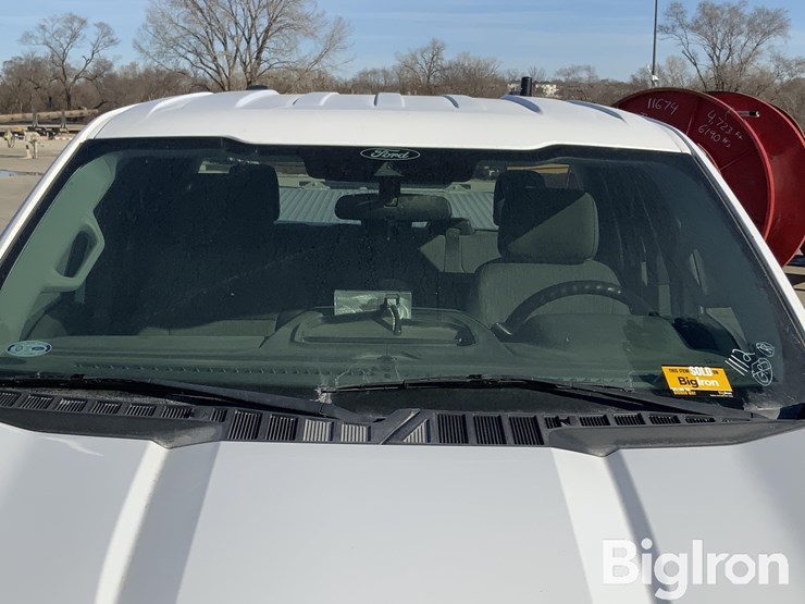 2021-ford-f150-xl-image-12