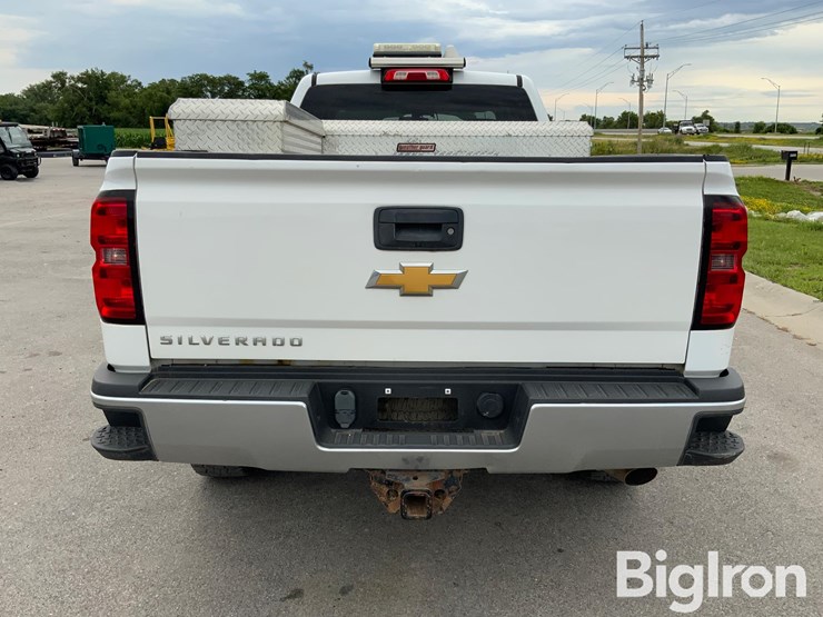 2016-chevrolet-silverado-2500-image-6