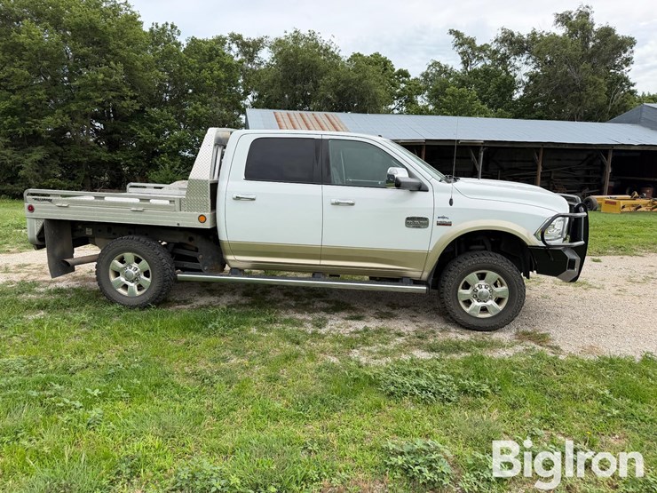 2016-dodge-2500-image-4
