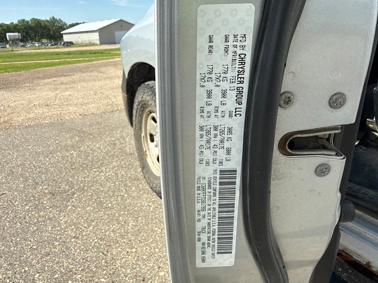 2014-dodge-1500-image-53