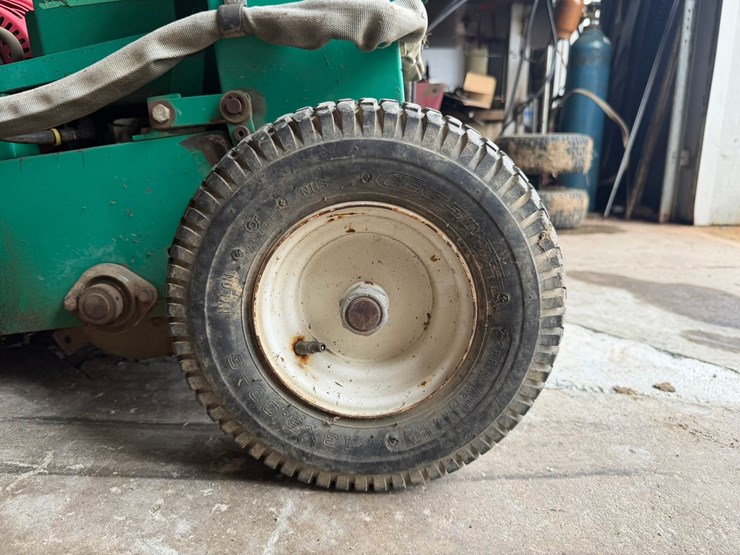 #4058-•-lesco-renovator-20-walk-behind-slit-seeder-image-33