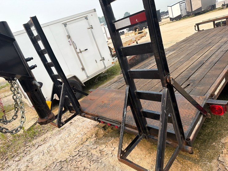 #1535-•-2002-rugged-trail-20'-trailer-image-19
