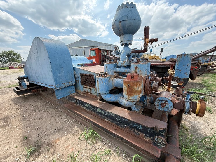 continental-emsco-db-550-duplex-mud-pump-w/-eaton-18”airflex-clutch,-skidded-image-4