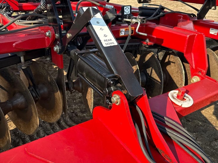 2012-case-ih-370-image-54