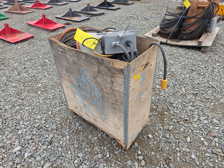 #6039-•-box-of-misc.-electrical-boxes-and-wires-image-3