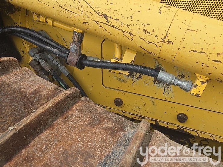2020-komatsu-d61px-24-image-27
