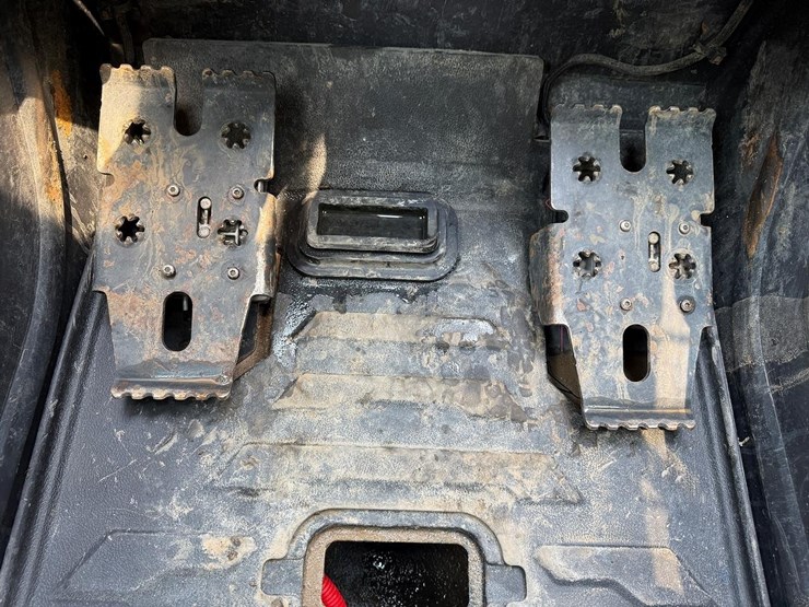 2021-bobcat-t66-image-21