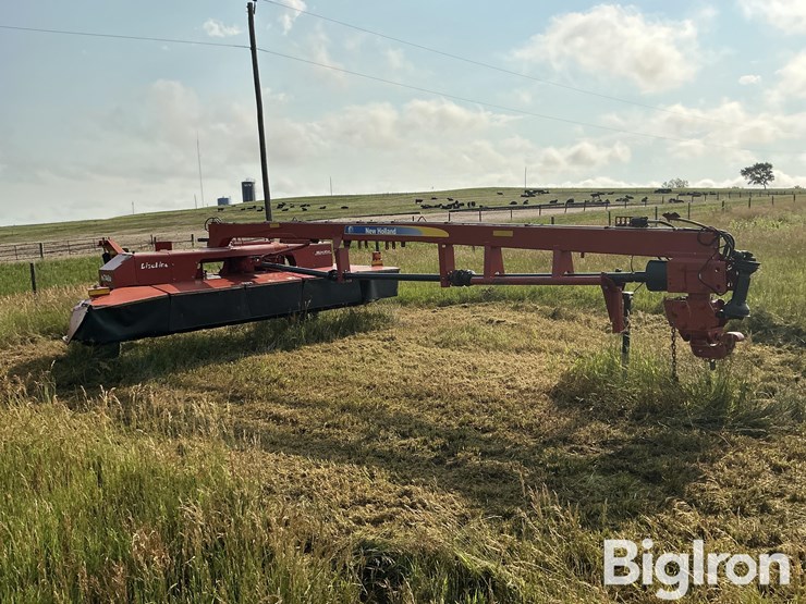 new-holland-h7460-image-3