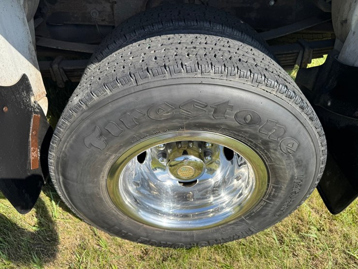 2007-chevrolet-3500-image-48