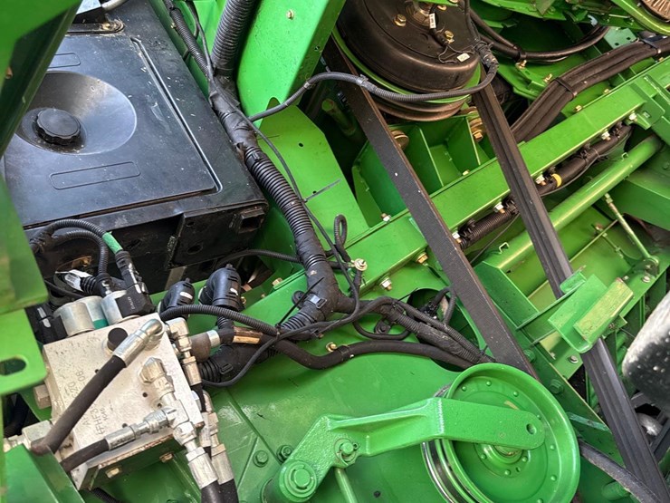 2011-john-deere-9770-sts-image-42