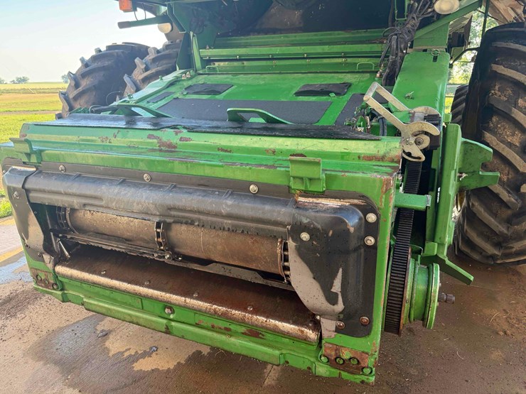 2009-john-deere-9770-sts-image-17