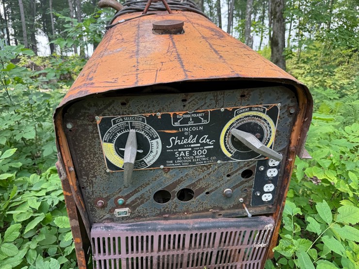 #1833-•-lincoln-shield-arc-towable-welder-image-27