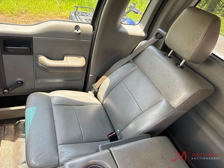 2004-ford-f150-xl-image-21