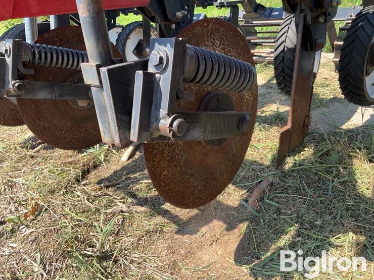 case-ih-2500-image-12