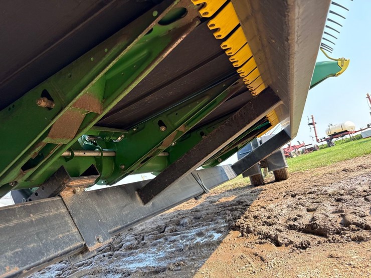 2018-john-deere-635fd-image-41